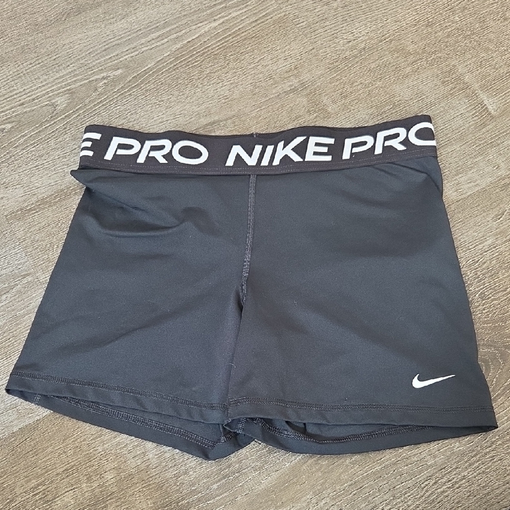 Womens Nike Pro Black Shorts with White Logo LARGE